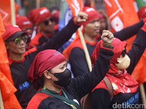 Buruh Demo Besar-besaran di Sekitar Istana-DPR Hari Ini, Berikut Tuntutannya