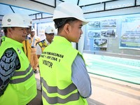 Gibran Tinjau Proyek JSDP, Minta Rampung Tepat Waktu