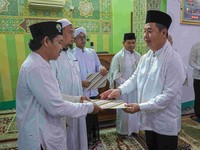 Jalin Silaturahmi, Pj. Gubernur Jakarta Salat Jumat di Kebon Kacang