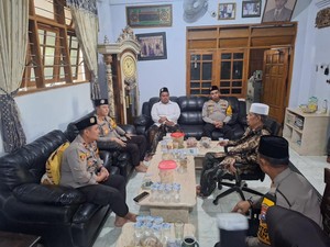Polisi Bertemu KH Abdul Ghofur Bahas Aduan Alumni Ponpes Sunan Drajat