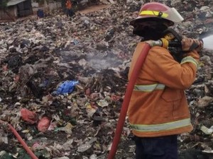 Warga Duga Ada Kesengajaan Terkait Kebakaran TPS Liar Limo