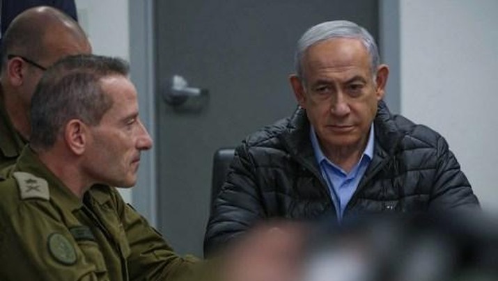 Perdana Menteri Benjamin Netanyahu menghadiri pertemuan di pusat komando Kementerian Pertahanan di Tel Aviv pada tanggal 26 Oktober 2024 (Photo by GPO / AFP)