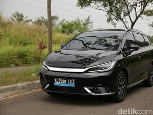 BYD Gaet AI DeepSeek, Tesla Ketar Ketir