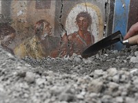 Kisah Tragis Keluarga di Pompeii: Barikade Pintu Diterjang Awan Panas