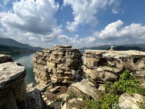 Melihat Lubang Sewu Wonosobo, Grand Canyon yang Eksis saat Kemarau Panjang