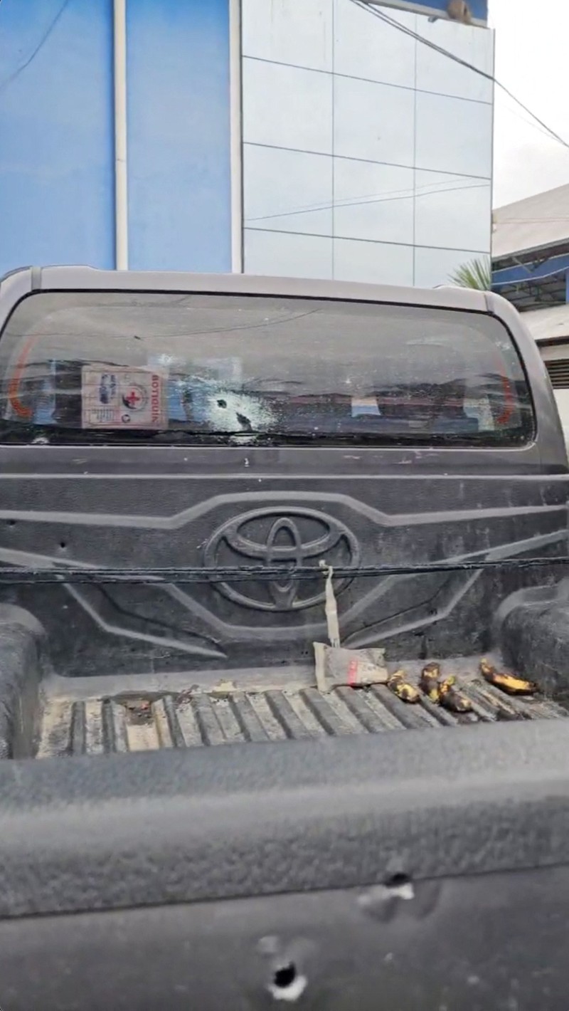 BOLIVIA-POLITICS/ Former Bolivian President Evo Morales sits in a moving car after it was hit by gunfire, in this screen grab obtained from a video released on October 27, 2024. Obtained by REUTERS THIS IMAGE HAS BEEN SUPPLIED BY A THIRD PARTY. NO RESALES. NO ARCHIVES.