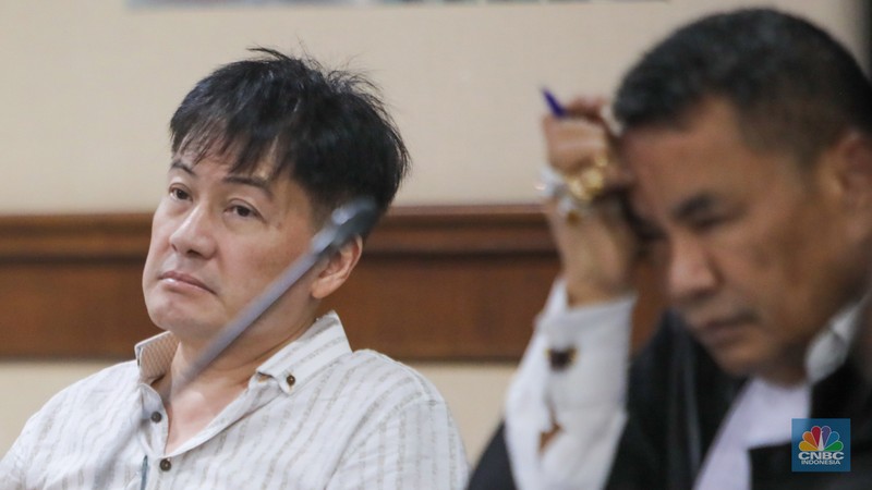Terdakwa Kasus Dugaan Korupsi Jual Beli Emas, Budi Said Terdakwa kasus dugaan korupsi rekayasa jual beli emas, Budi Said menjalani sidang lanjutan di Pengadilan Tipikor, Jakarta, Senin (28/10/2024). (CNBC Indonesia/Faisal Rahman)