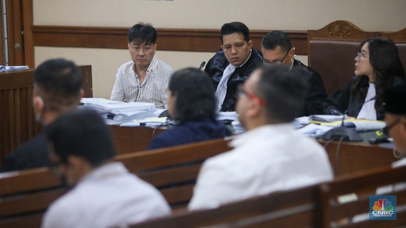 Terdakwa kasus dugaan korupsi rekayasa jual beli emas, Budi Said menjalani sidang lanjutan di Pengadilan Tipikor, Jakarta, Senin (28/10/2024). (CNBC Indonesia/Faisal Rahman)