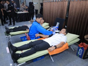 Peringati Hari Jadi Ke-73, Divhumas Polri Gelar Donor Darah Bareng Jurnalis