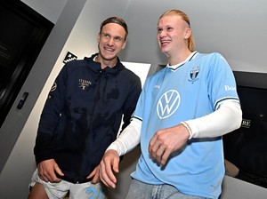 Haaland Pilih Nonton Sahabat Ketimbang ke Ballon dOr