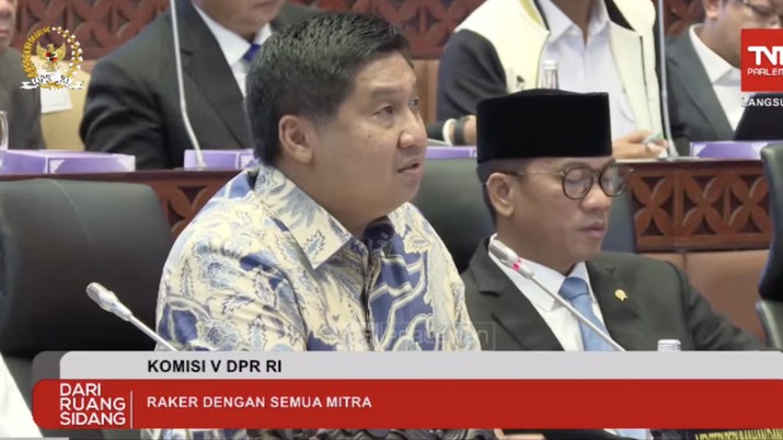 Komisi V DPR RI Raker dengan Pemerintah di Gedung DPR/MPR RI, Jakarta, Selasa (29/10/2024). Tangkapan layar Youtube Komisi V DPR RI Channel)