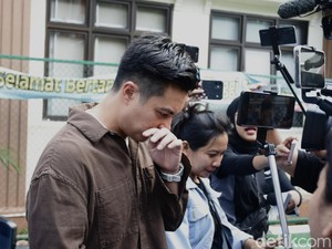 Baim Wong Bantah Batasi Paula Verhoeven Bertemu Anak: Kami Baik-baik Saja