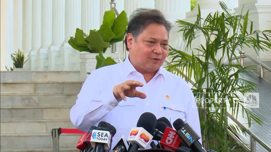 Presiden RI Prabowo Subianto mengumpulkan para menteri Kabinet Merah Putih di Istana Kepresidenan, Jakarta pada Selasa (29/10) siang untuk membahas nasib PT Sri Rejeki Isman Tbk atau Sritex.