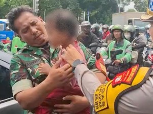 Ini Anggota TNI Viral Selamatkan Bocah yang Disandera di Pospol Pejaten
