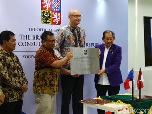 Republik Ceko Buka Kantor Perwakilan Konjen Kehormatan di UGM