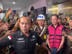 Video: Tom Lembong Jadi Tersangka Kasus Importasi Gula