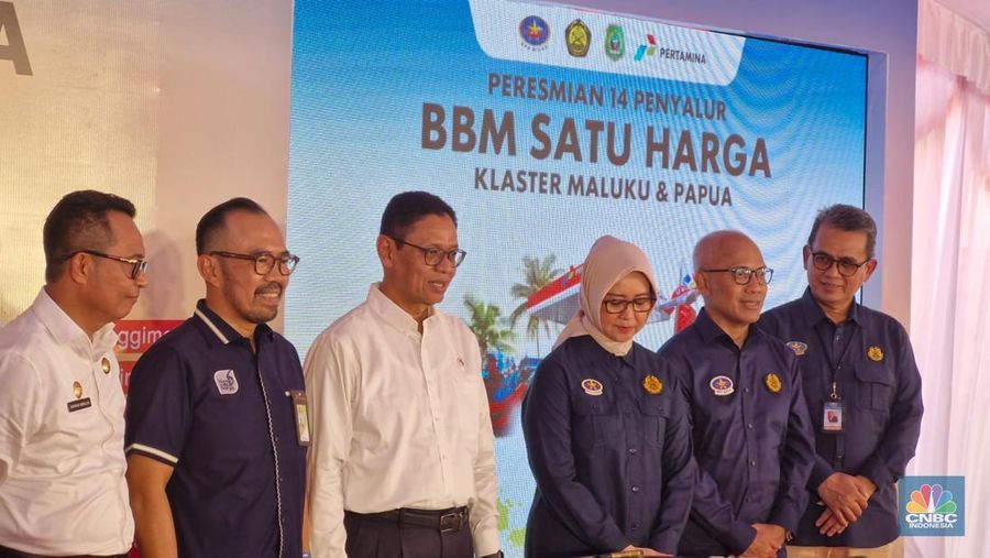 Kementerian ESDM, BPH Migas dan Pertamina Patra Niaga meresmikan 14 Penyalur BBM Satu Harga di klaster Maluku dan Papua. (վ/Verda Nano)