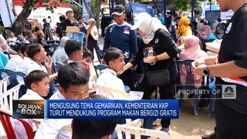 Video: KKP Rayakan Hari Jadi Dengan Bagikan Makan Bergizi Menu Ikan