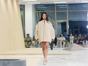 Koleksi Sapto Djojokartiko Spring-Summer 2025, Antara Bisnis dan Estetika