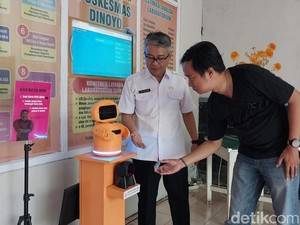 Pelayanan Puskesmas Dinoyo Kota Malang Kini Lebih Cepat Berkat Robot AI
