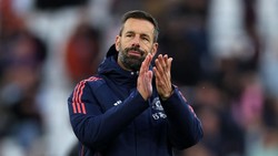 Van Nistelrooy Resmi Cabut dari MU Usai Amorim Datang