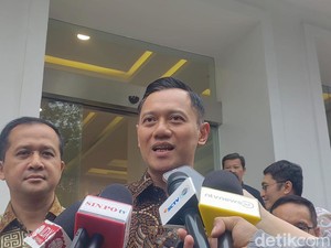 Bertemu Hashim Bahas Giant Sea Wall, AHY Sebut 40 Km Muka Tanah Makin Turun