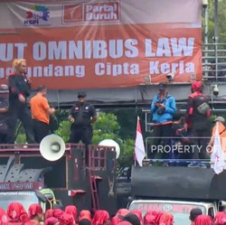 Video: Demo Buruh di MK Hingga Kim Jong Un Tembak Rudal Balistik Baru
