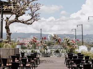 Intimate Wedding Kekinian dengan Pemandangan Indah dari Rooftop
