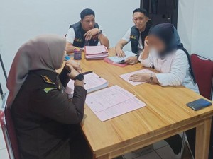 Kejari Bone Terima Tahap II Tersangka Lurah-Kades Tak Netral