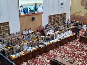 Di DPR, Ketua KPPU Curhat 380 Anggotanya Belum Jadi ASN