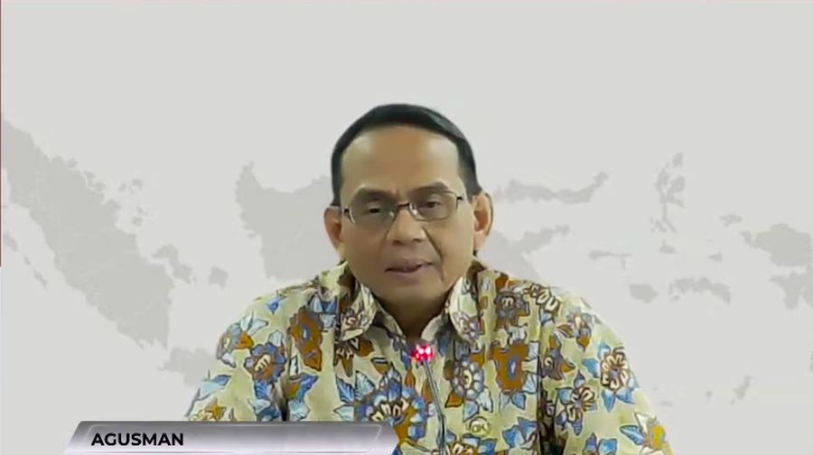 Kepala Eksekutif Pengawas Lembaga Pembiayaan, Perusahaan Modal Ventura, Lembaga Keuangan Mikro, dan Lembaga Jasa Keuangan Lainnya, Merangkap Anggota Dewan Komisioner Otoritas Jasa Keuangan (OJK), Agusman dalam Konferensi Pers Asesmen Sektor Jasa Keuangan dan Kebijakan OJK Hasil RDKB Oktober 2024 pada Jumat, (1/11/2024). (Tangkapan Layar Youtube Otoritas Jasa Keuangan)
