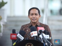 Kunjungi Reklamasi Tambang Vale, Raja Juli 'Ngide' Bikin Aturan Baru