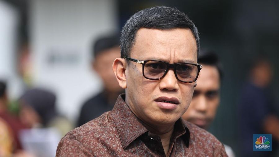 Menteri Perlindungan Pekerja Migran Indonesia Abdul Kadir Karding di istana Negara, Jakarta. (CNBC Indonesia/Tri Susilo)