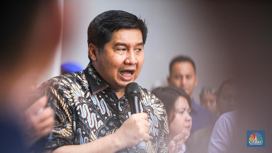 Menteri Perumahan, Maruarar Sirait menghadiri acara Open House Rusunawa Pasar Rumput di Jakarta, Jumat (1/11/2024). (CNBC Indonesia/Faisal Rahman)