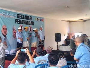 Sugawa Korry Sindir Giri Prasta Sinterklas
