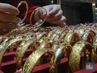 Pemilik Emas Merapat, Ini Prospek Logam Mulia di Tahun 2025