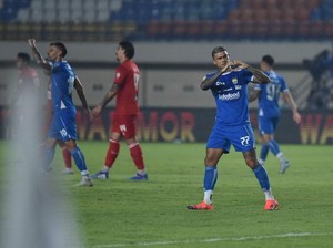 HT: Gol Kilat Ciro Alves Unggulkan Persib 1-0 dari Semen Padang