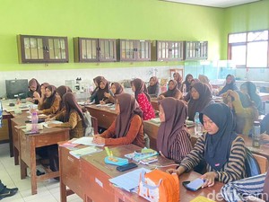 Polres Trenggalek Gencarkan Sosialisasi Bahaya Judi Online