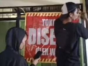 Viral Warga Geruduk Warung Diduga Jual Obat Terlarang di Depok