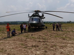 Helikopter TNI AD yang Mendarat Darurat di Blora dalam Misi Latihan