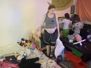 Wanita 6 Anak Ini Dihujat karena Tinggal di Apartemen 1 Kamar, Kini Hamil Lagi