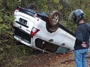 Minibus Vs Pikap di Sorowako Luwu Timur, 3 Orang Luka-luka