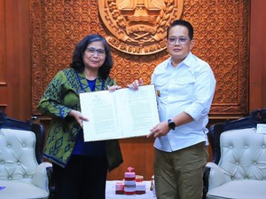 Pj Wali Kota Kediri Zanariah Terima SK Perpanjangan Masa Jabatan