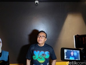 Reaksi Ari Lasso soal Kisruh Ade Tya dengan Dearly Djoshua