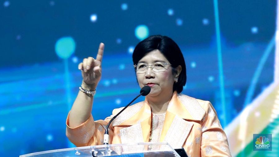 Deputi Gubernur Senior Bank Indonesia (BI) Destry Damayanti di acara closing ceremony Indonesia Sharia Economic Festival atau ISEF 2024 di Jakarta Convention, Minggu, 3/11. (CNBC Indonesia/Muhamad Sabki)