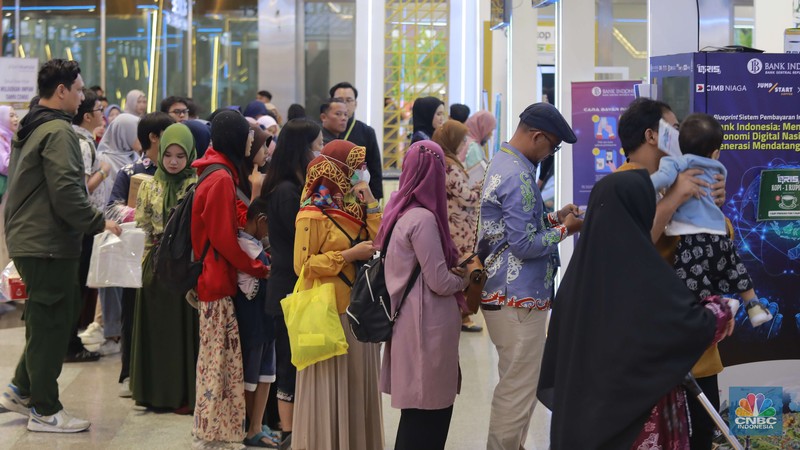 Deputi Gubernur Senior Bank Indonesia (BI) Destry Damayanti di acara closing ceremony Indonesia Sharia Economic Festival atau ISEF 2024 di Jakarta Convention, Minggu, 3/11. (CNBC Indonesia/Muhamad Sabki) Deputi Gubernur Senior Bank Indonesia (BI) Destry Damayanti di acara closing ceremony Indonesia Sharia Economic Festival atau ISEF 2024 di Jakarta Convention, Minggu, 3/11. (CNBC Indonesia/Muhamad Sabki)