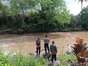 Siswa Madrasah di Tasikmalaya Hilang Terseret Arus Sungai Citanduy