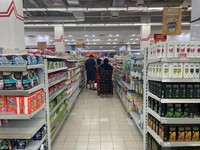 Jangan Sampai Kehabisan! Minyak Goreng-Susu Digeber Murah di Transmart