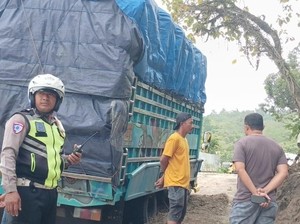 Poros Maros-Bone Macet Imbas Truk Mogok, Pengendara Diimbau Cari Jalur Lain