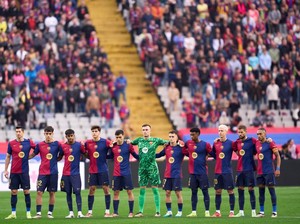 Dani Olmo Dedikasikan Kemenangan Barca untuk Korban di Valencia